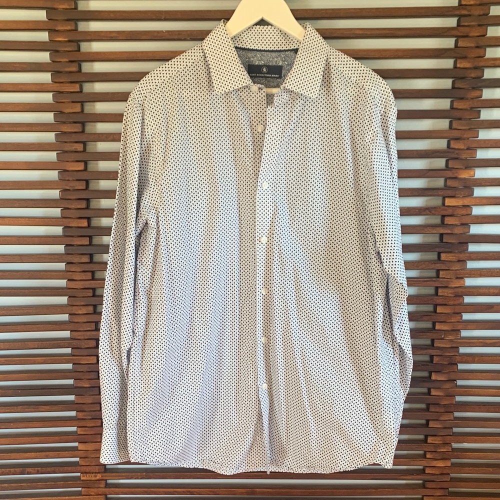 Hart Schaffner Marx Men's Button-Down Shirt